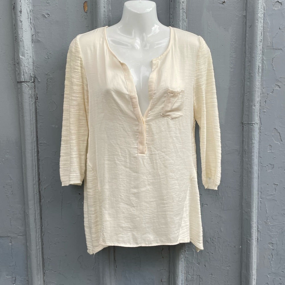 KNITTED & KNOTTED cream Crochet back Verso top XS
