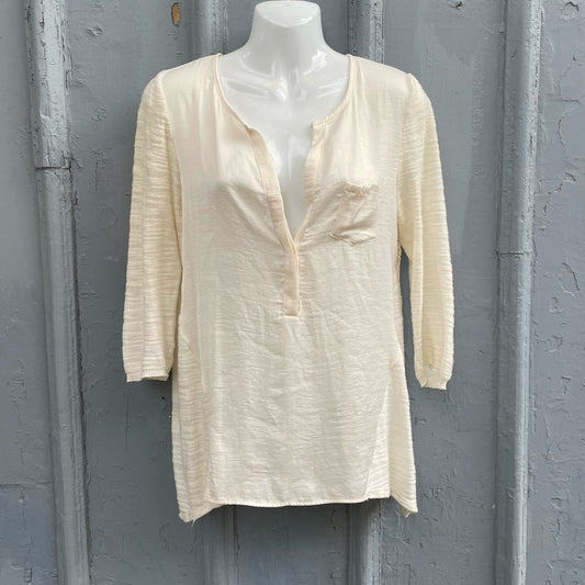 KNITTED & KNOTTED cream Crochet back Verso top XS