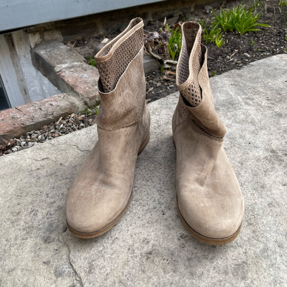 VIC MATIE Beige suede mesh Ankle Booties 40