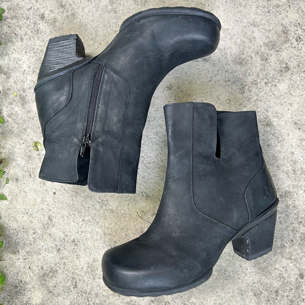 John Fluevog Rosy Bootie, size 9.5