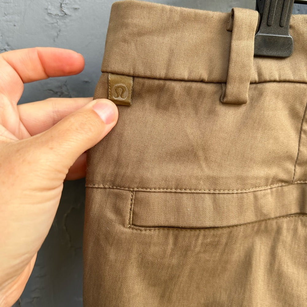 Lululemon Commission Pant Classic, size 38