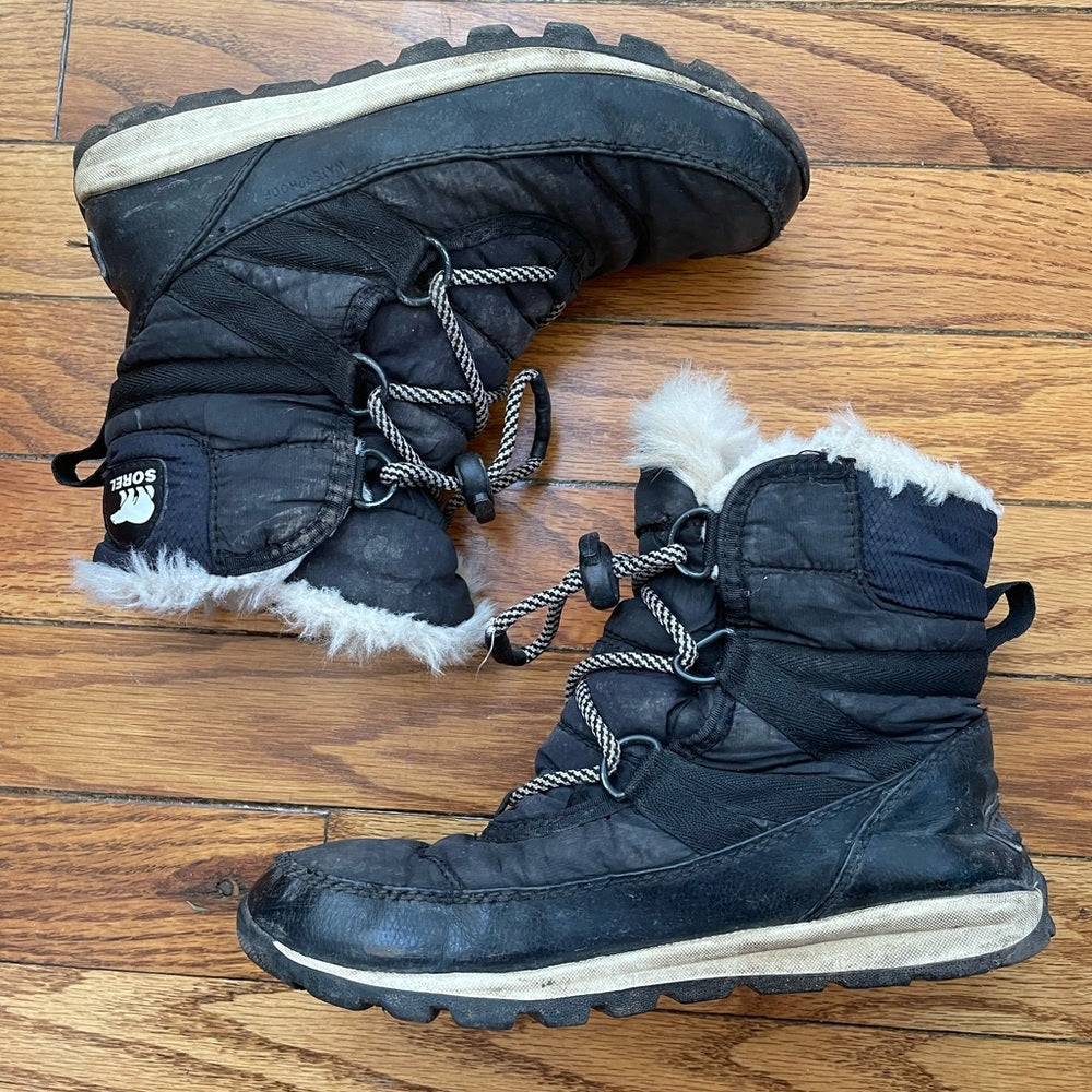 Sorel Girl's Whitney Short ll Boots, size 2