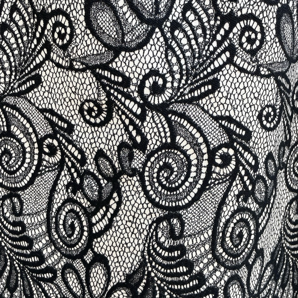 Bill Blass New York, black/ivory lace high waisted skirt with pockets, size 10