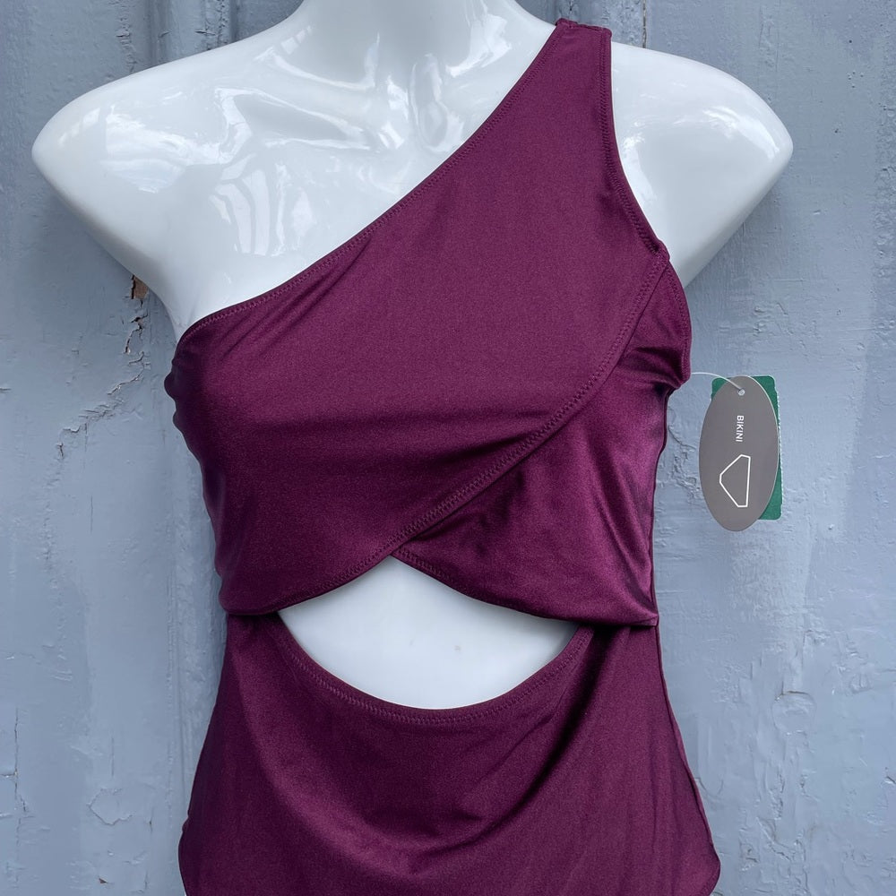 Simons BNWT Merlot one piece cut out bathing suit, medium
