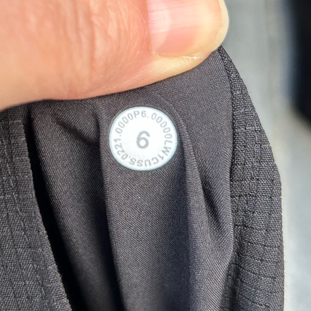 Lululemon Ventlight Zippered Jumpsuit Black, size 6