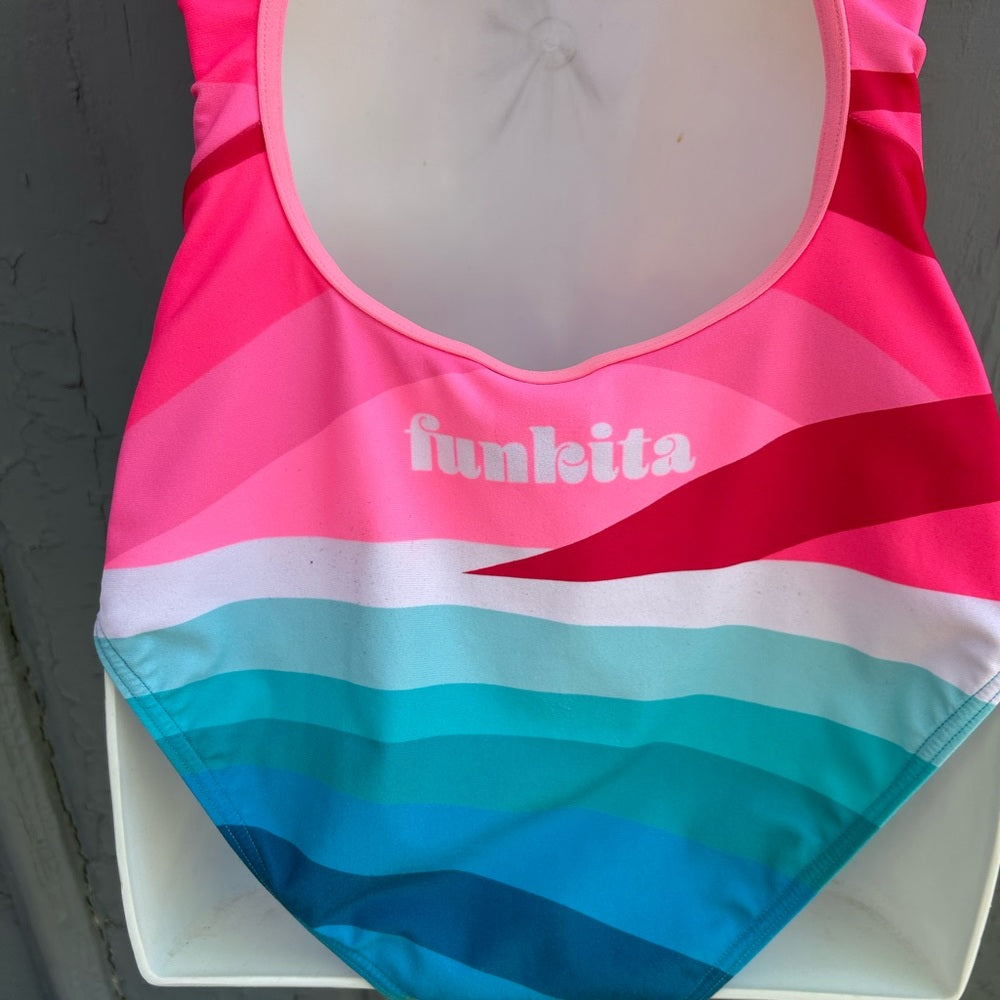 Funkita Summit Sunset Diamond Back One Piece, size 34 (US8)