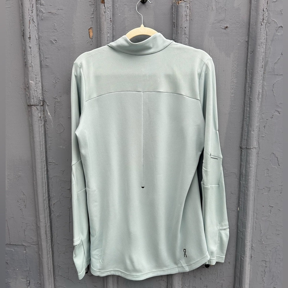On Running Climate Shirt, size Large