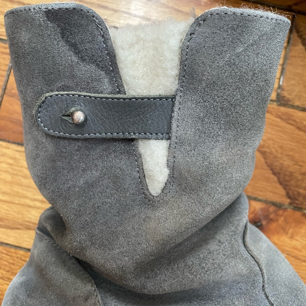 Jacadi Suede Sherpa lined ankle boots, size 1