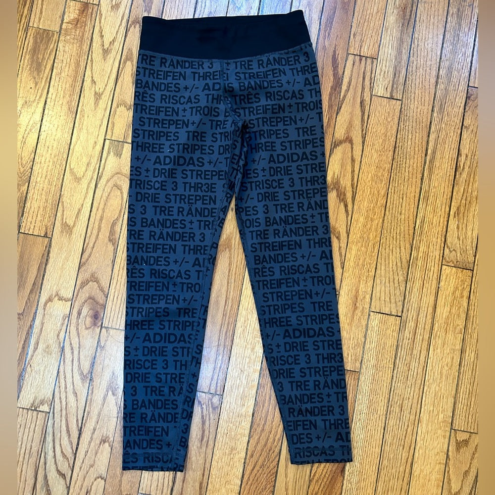 Levi’s sweatshirt & Adidas Leggings Bundle, size 11/12