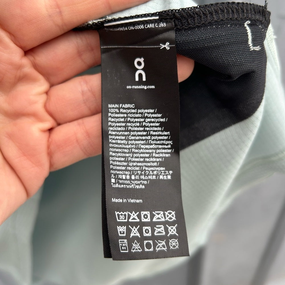 On Running Climate Shirt, size Large