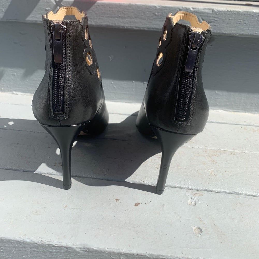 Charly Amar geometric claudine bootie, size 9