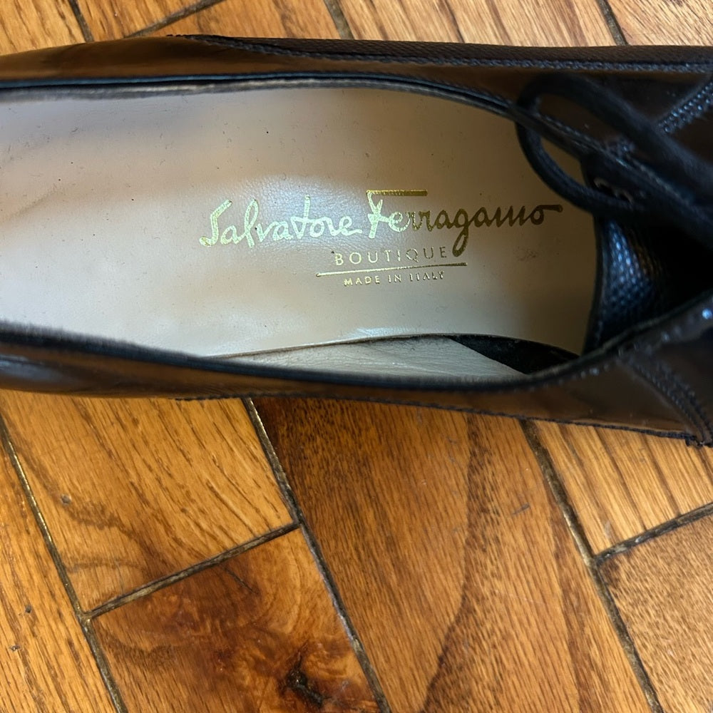 Salvatore Ferragamo lace up leather shoes, size 8.5