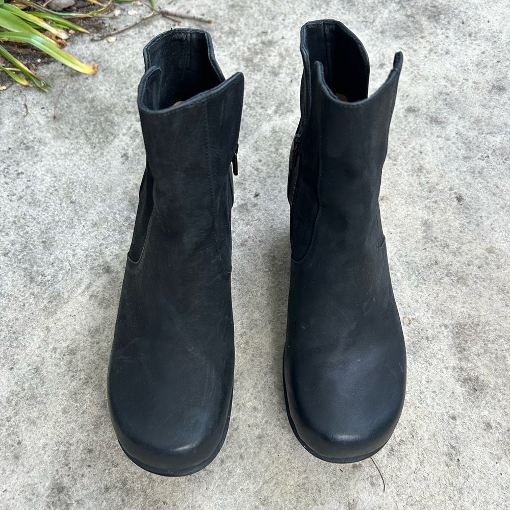 John Fluevog Rosy Bootie, size 9.5