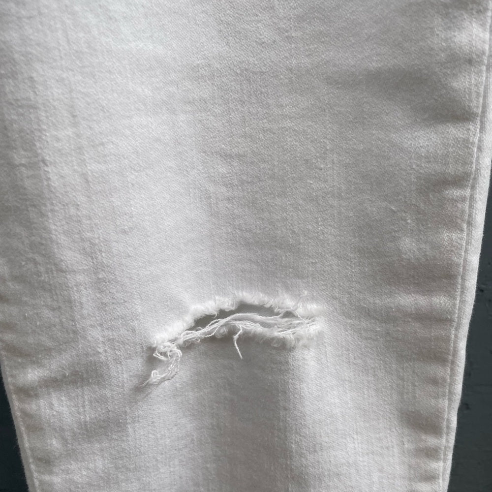 Madewell 9" Mid-Rise Skinny Crop Jeans in Pure White: Knee-Rip Edition, size 32