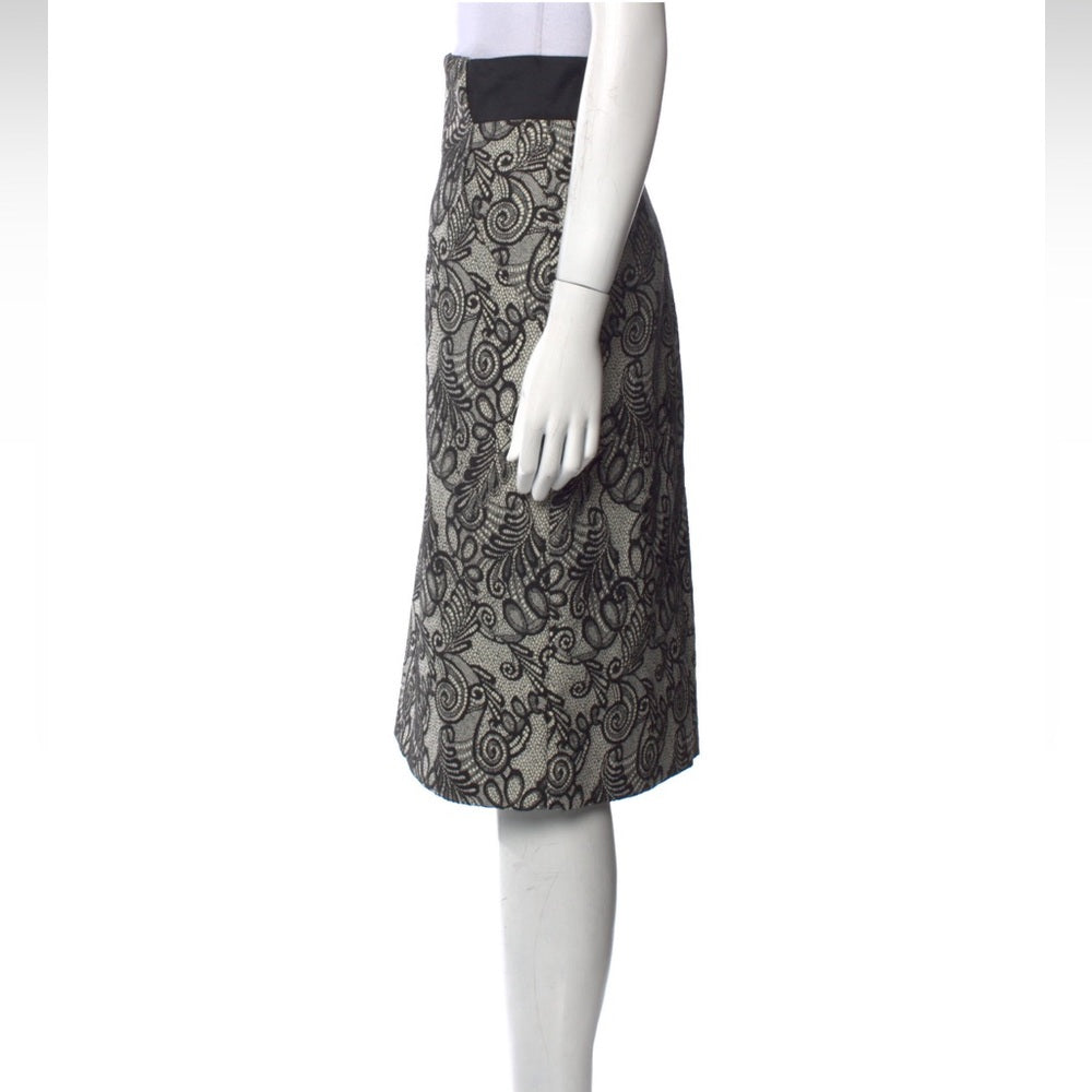 Bill Blass New York, black/ivory lace high waisted skirt with pockets, size 10