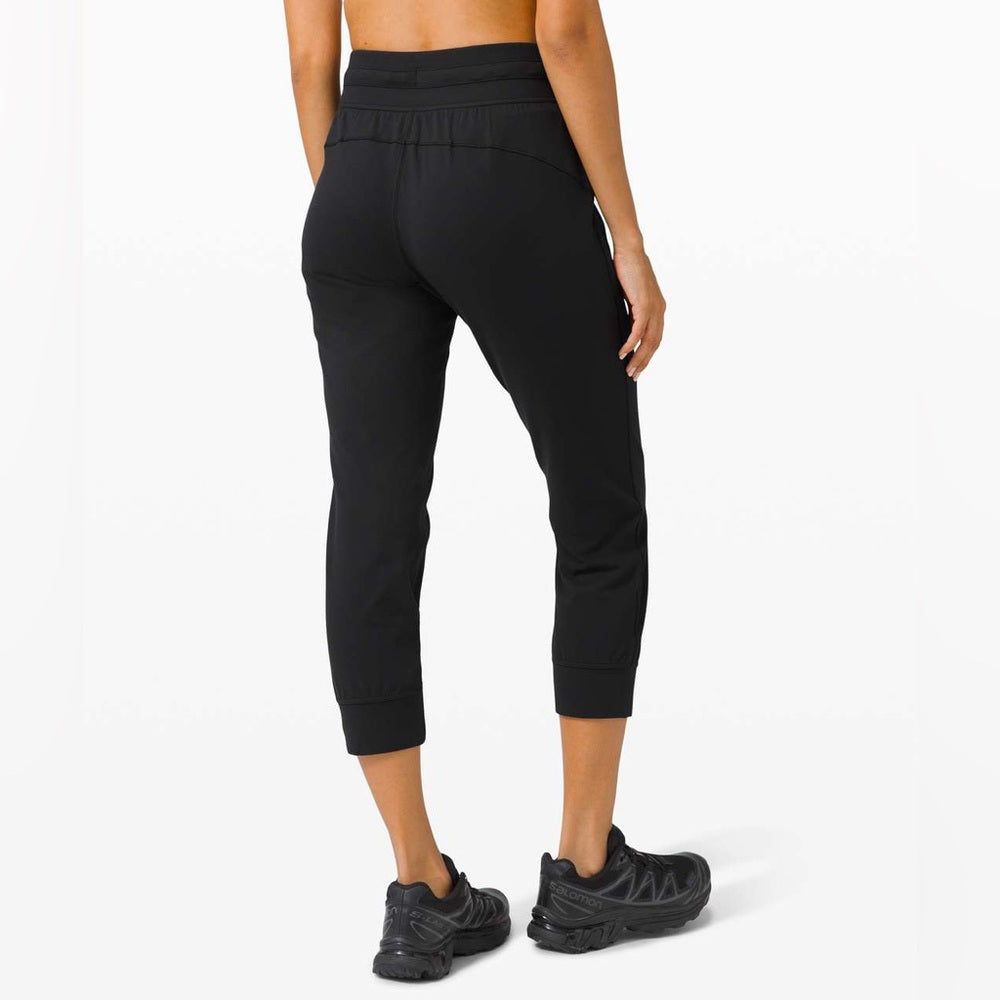 Lululemon Ready to Rulu Cropped Jogger, size 6