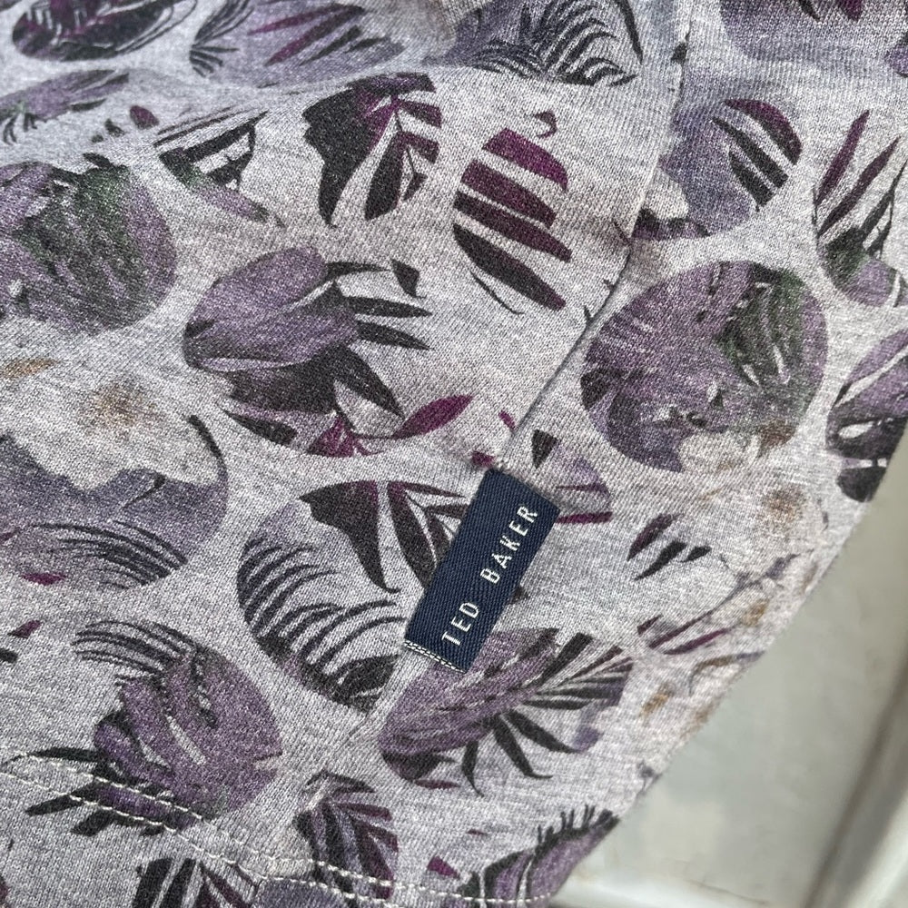 Ted Baker “Eeyore” patterned Tee, Size Ted 4 (Medium)