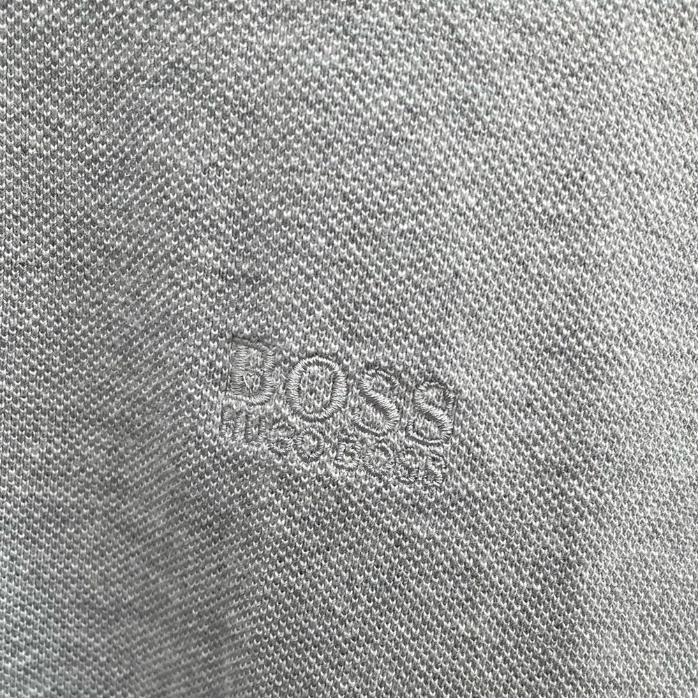 Hugo Boss Grey Polo Long Sleeve top, size 16 years old (Men’s Small)