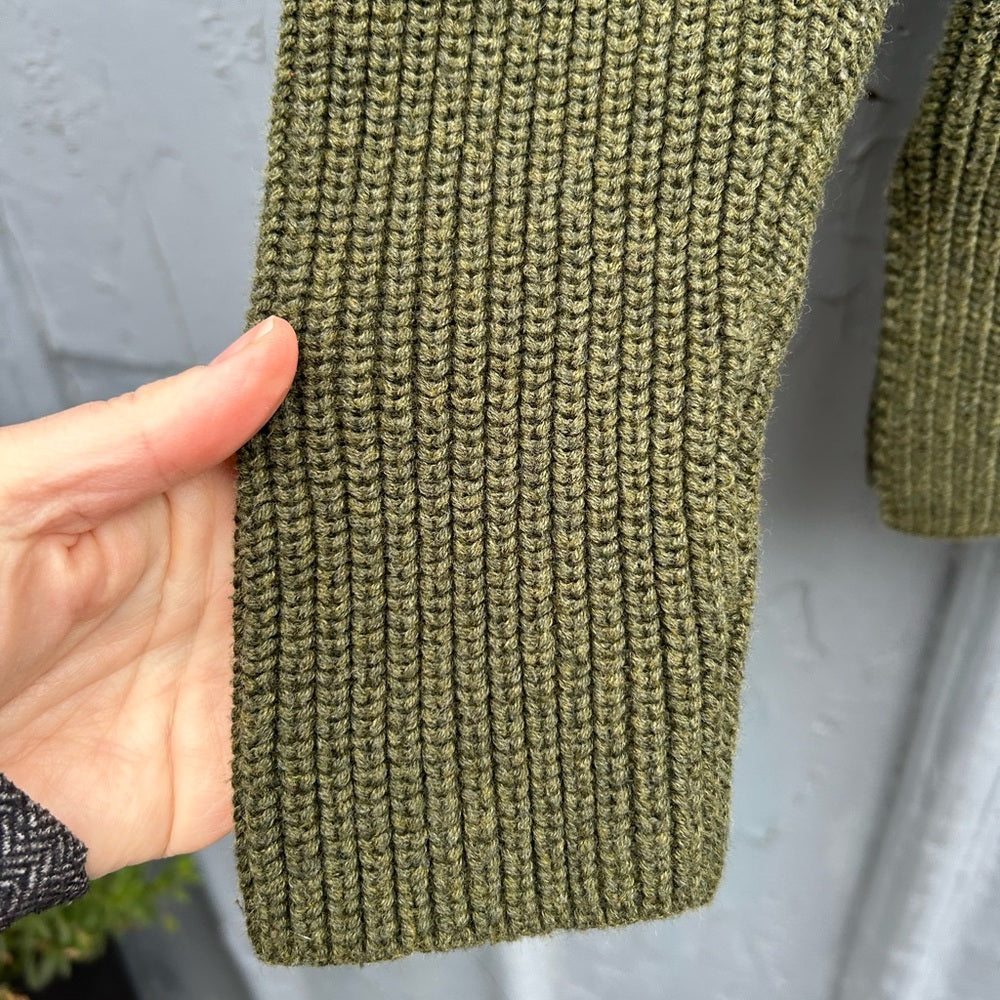 J. Crew Mercantile Green Cotton V Neck, size Small