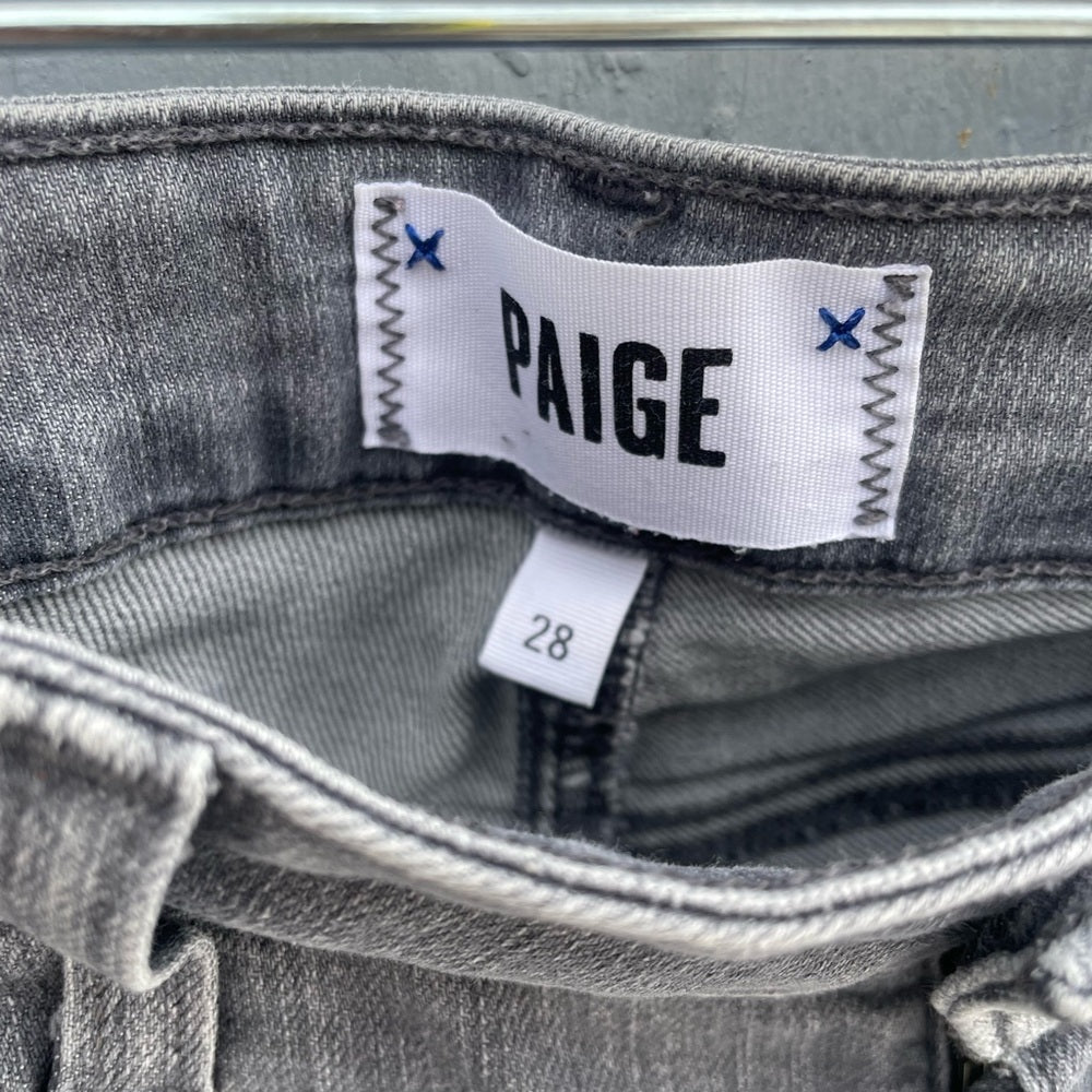 PAIGE Denim Verdugo Skinny Jeans Light Grey, size 28