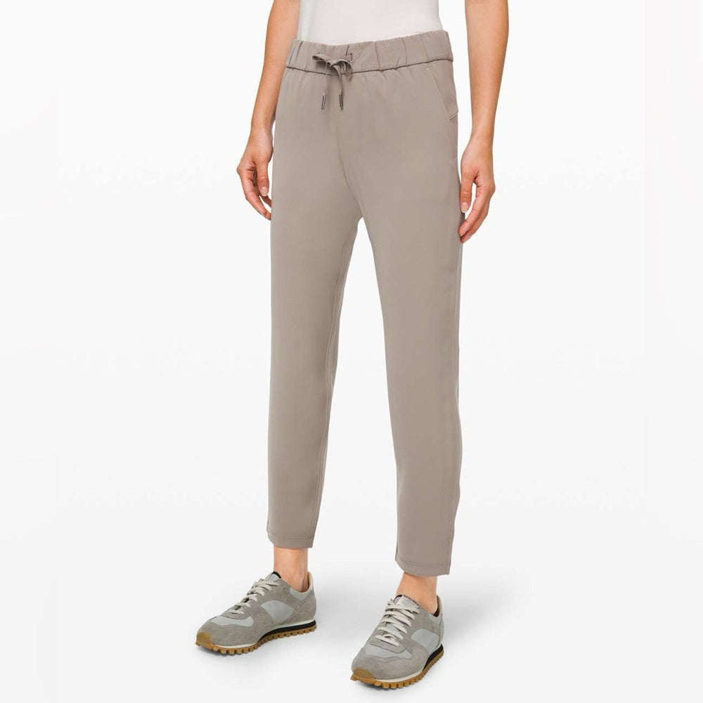 Lululemon On The Fly Joggers, size 2
