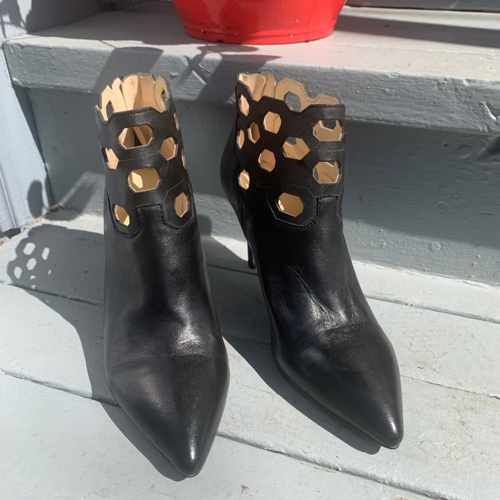 Charly Amar geometric claudine bootie, size 9