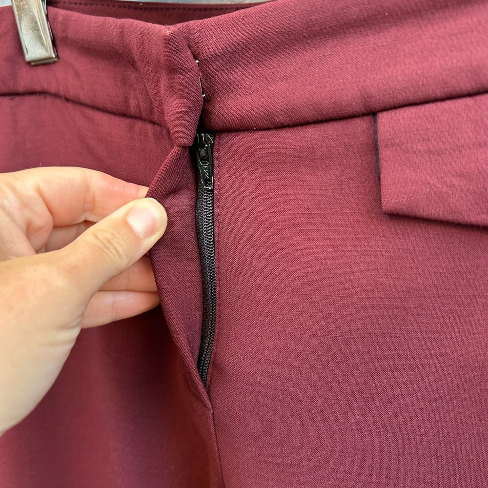 Judith & Charles Wine slim pants, size 4