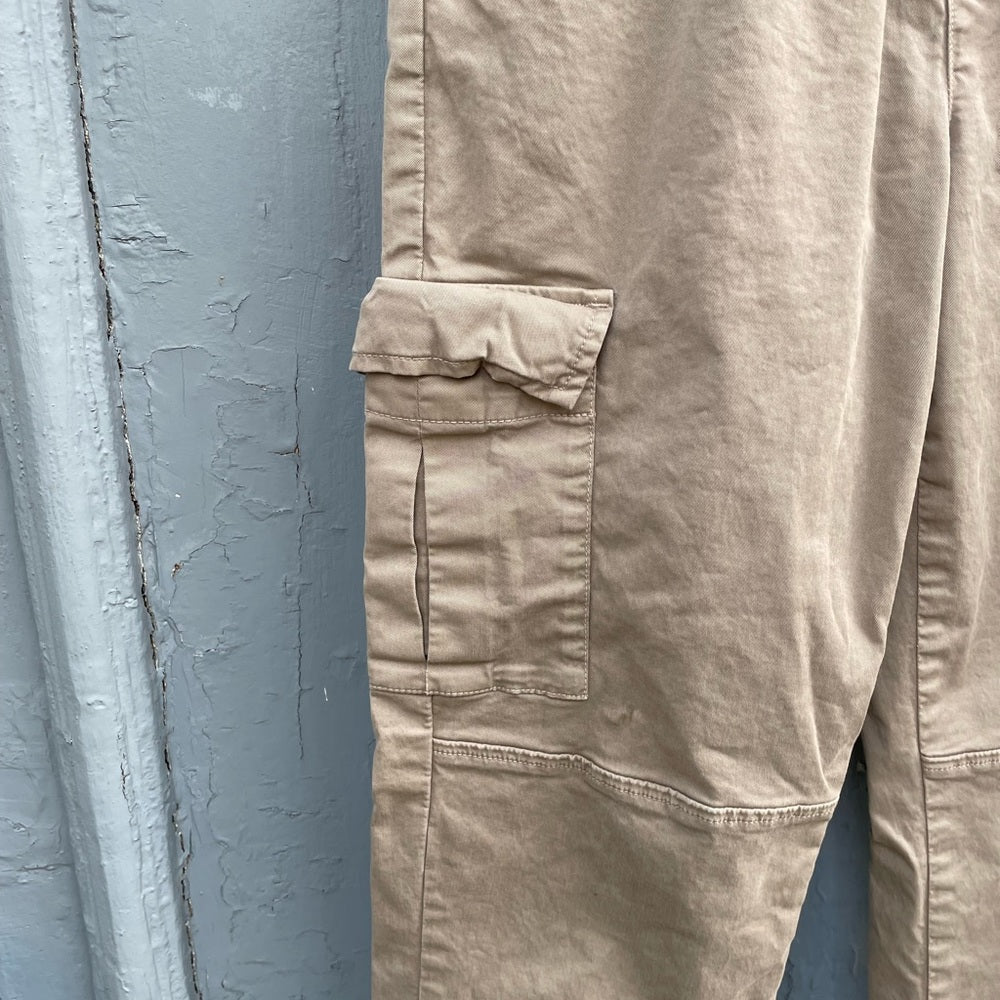 J Brand Eugene cotton-blend twill tapered cargo pants, size 26