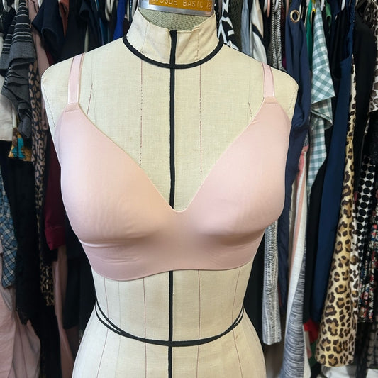 Knix Pink Wing Woman Bra, size 6+ (approx 36D)