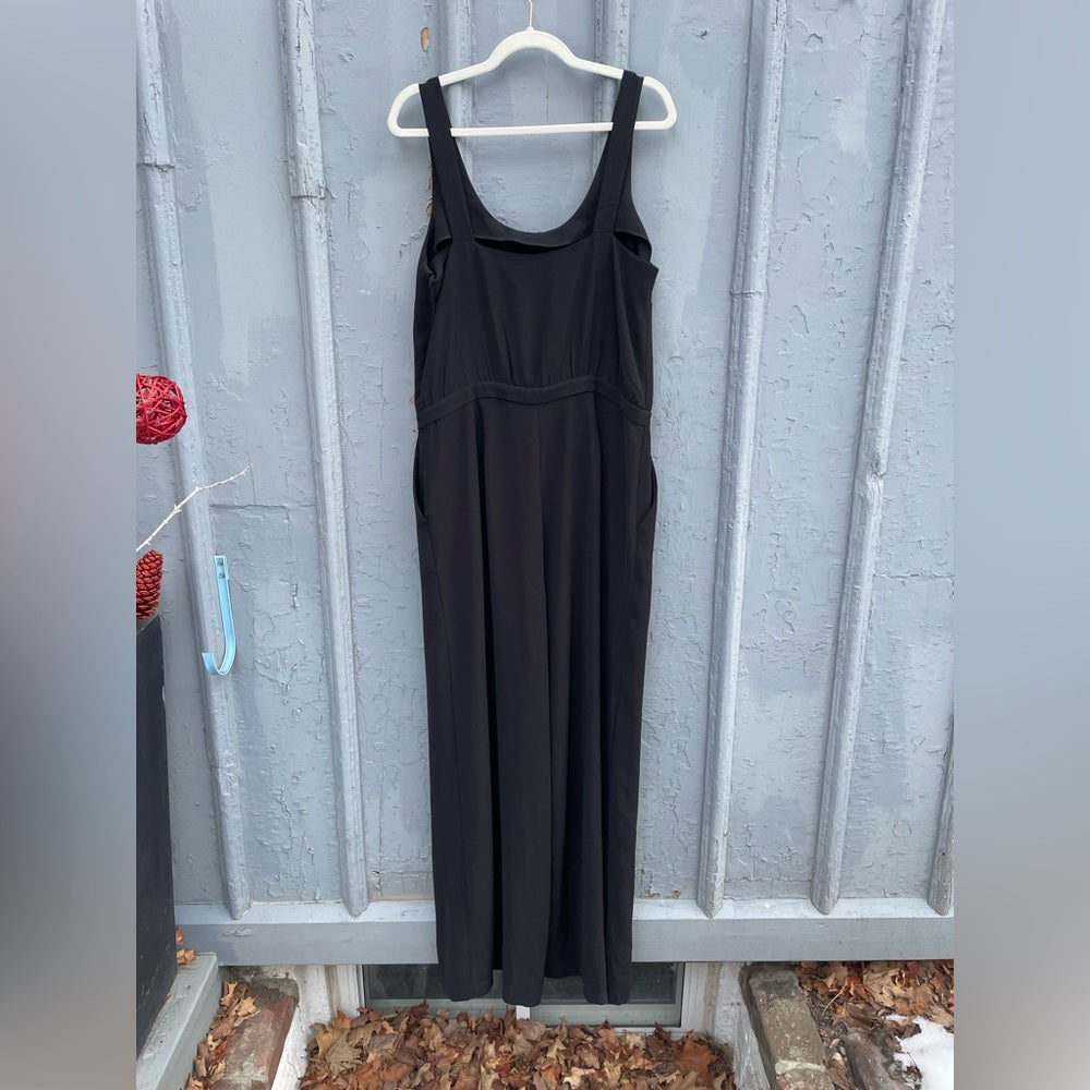 DKNY WOMEN'S black gold buttoned sleeveless wide-leg jumpsuit, size L