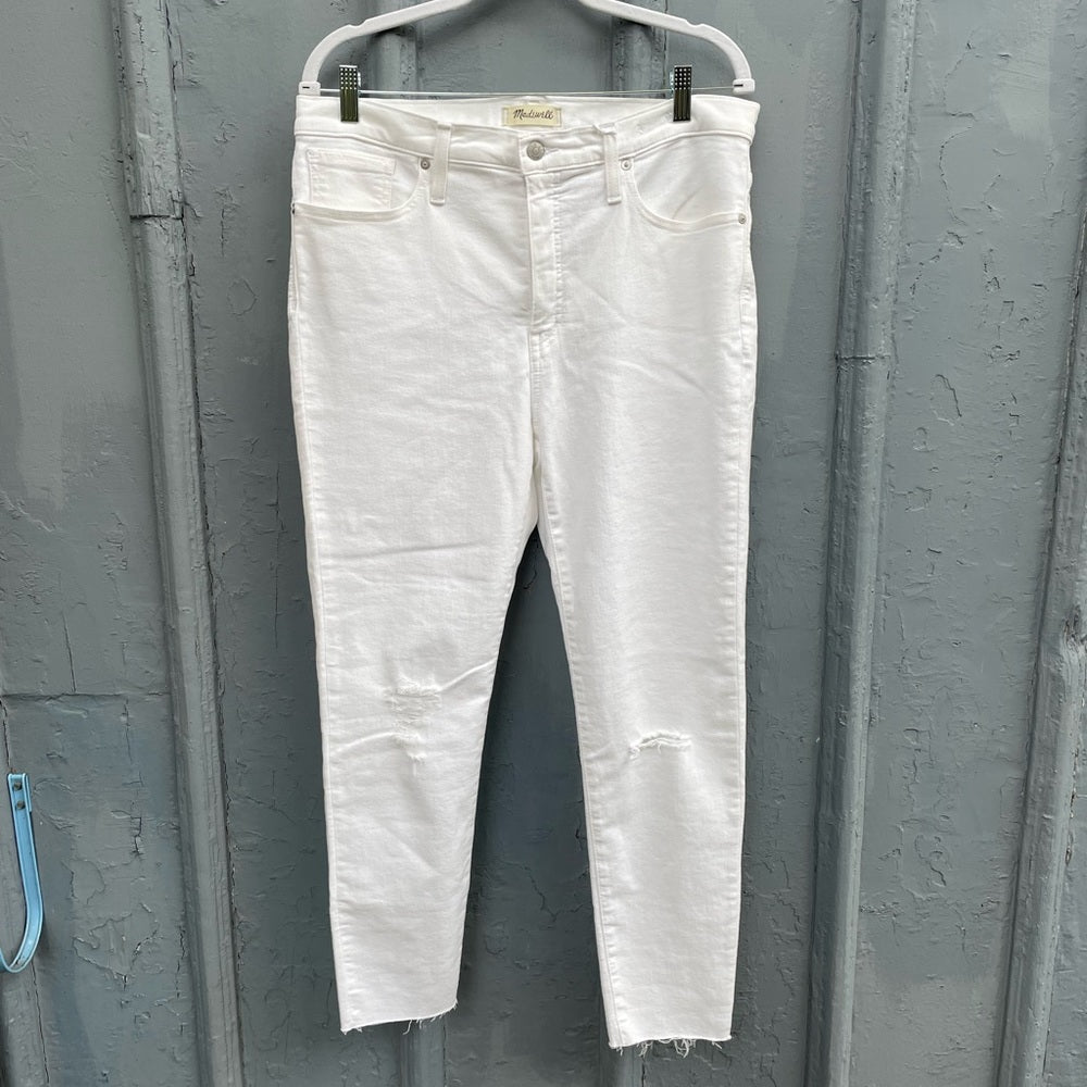 Madewell 9" Mid-Rise Skinny Crop Jeans in Pure White: Knee-Rip Edition, size 32