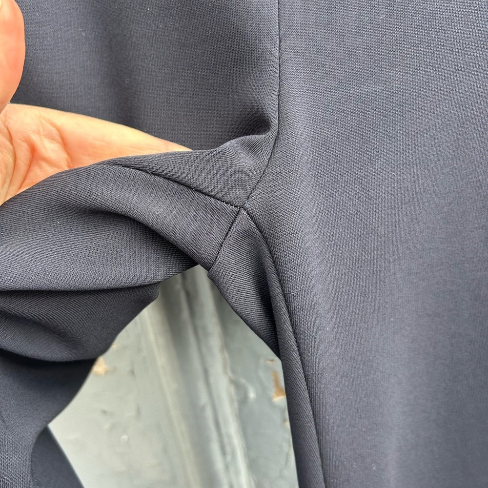 Valentino Slim Straight Navy pants, size 2