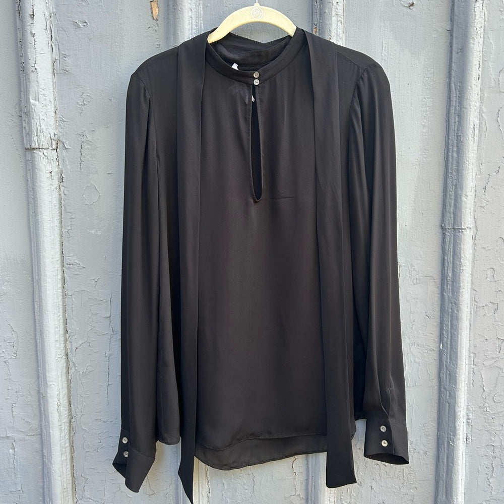 Elizabeth & James black silk tie front blouse, size M