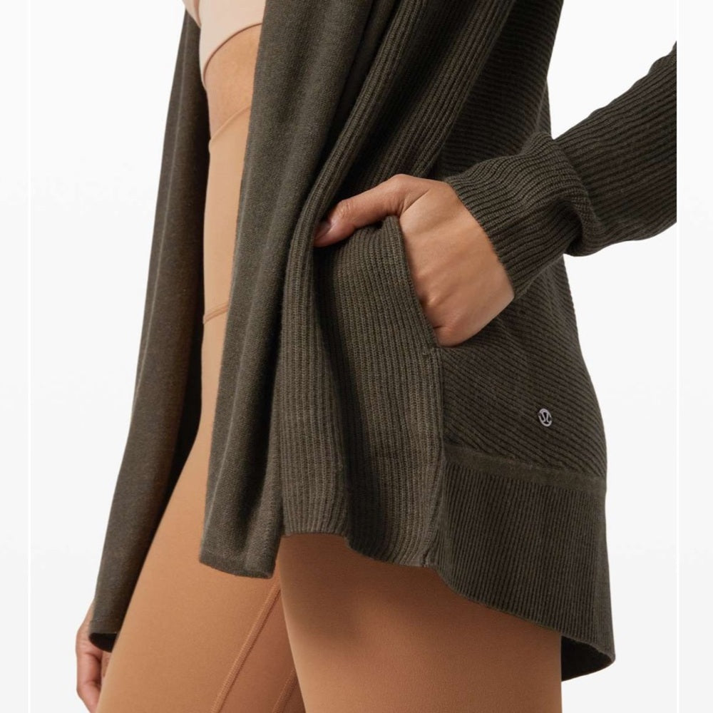 Lululemon Sundown Sweater Wrap, Size 4/6