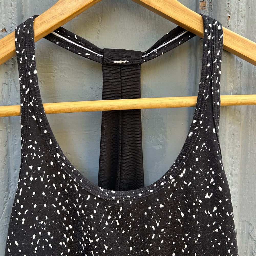 Lululemon Drop It like it’s hot tank, approx size 4