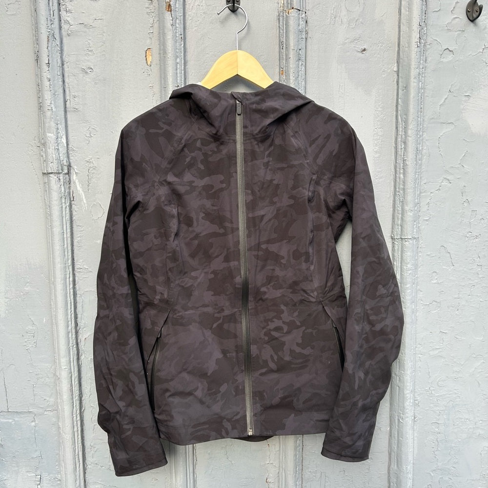 Lululemon The Rain Is Calling Jacket, size 6