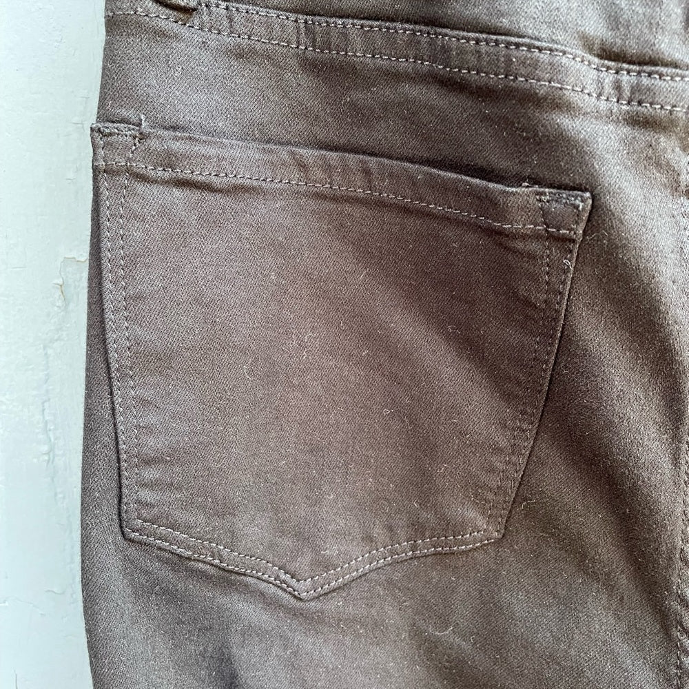 FRAME Le Skinny De Jeanne Step Hem Jeans size 26