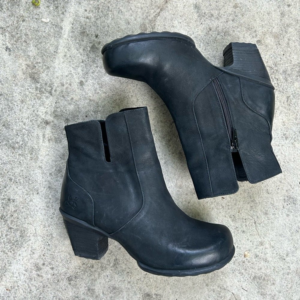 John Fluevog Rosy Bootie, size 9.5