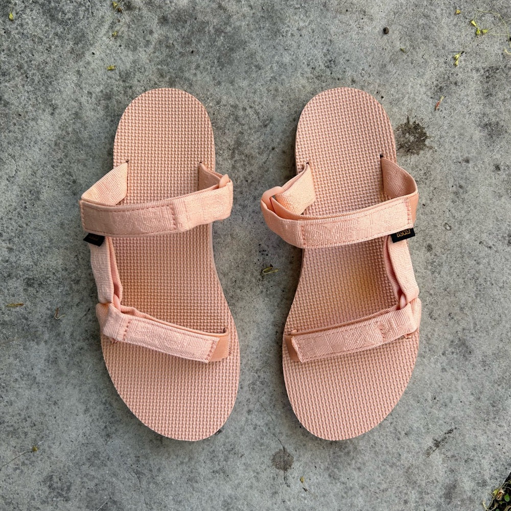 Teva universal slide sandals, BNWOT, size 10