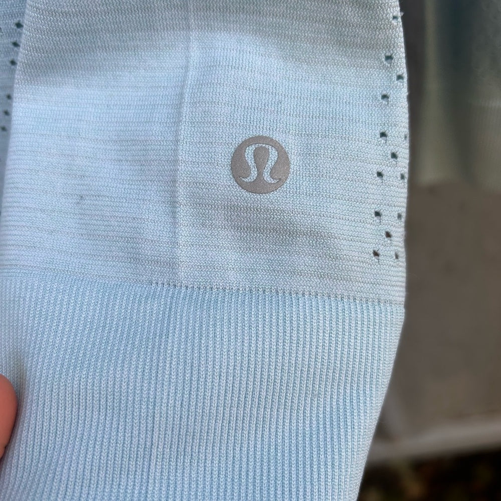 Lululemon Breeze By Long sleeve, size approx 6