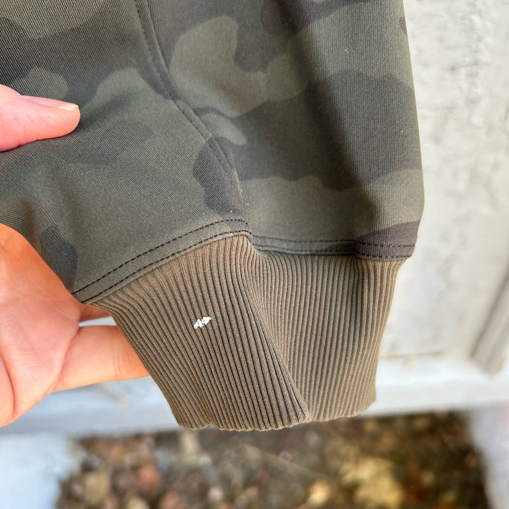 Lululemon On the Fly Jogger, size 8