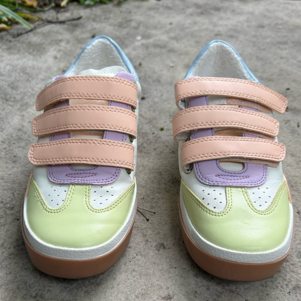 Dolce Vita Retro Harmony Velcro sneakers, size 6