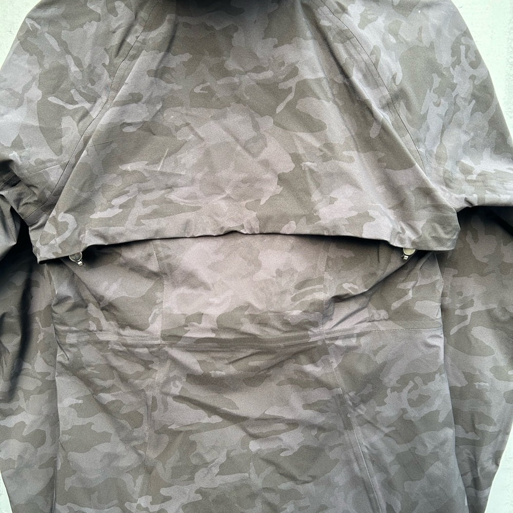 Lululemon The Rain Is Calling Jacket, size 6
