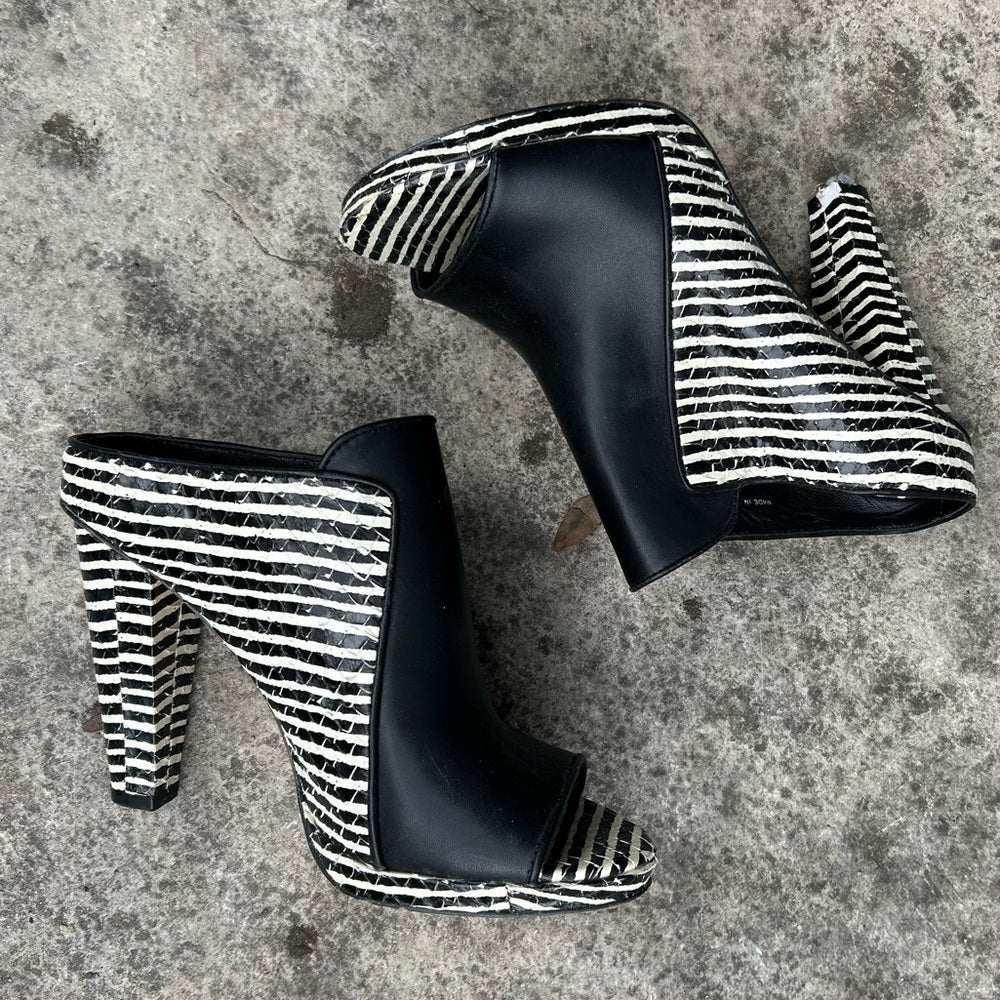 10 Crosby by Derek Lam Jiles Mules, size 8