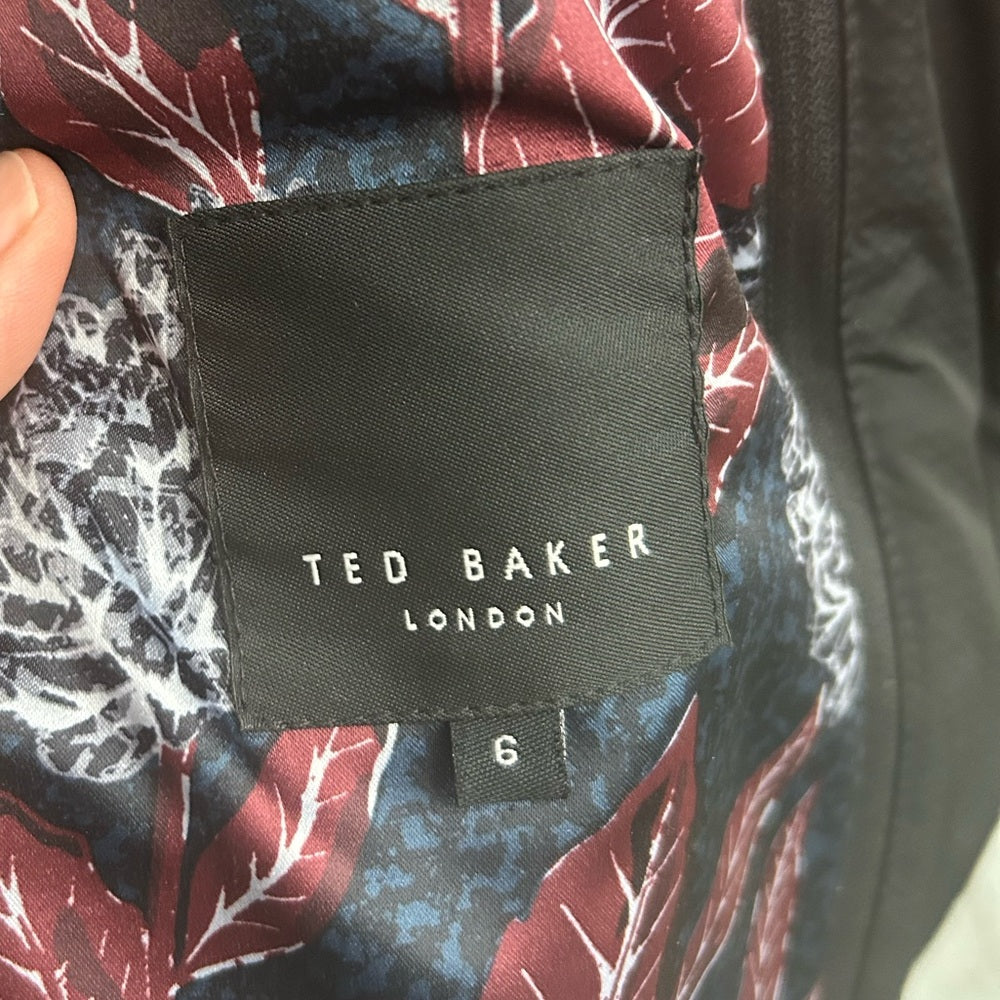 Ted Baker Grey Jaycie Padded Jacket, size Ted 6 (XXL)