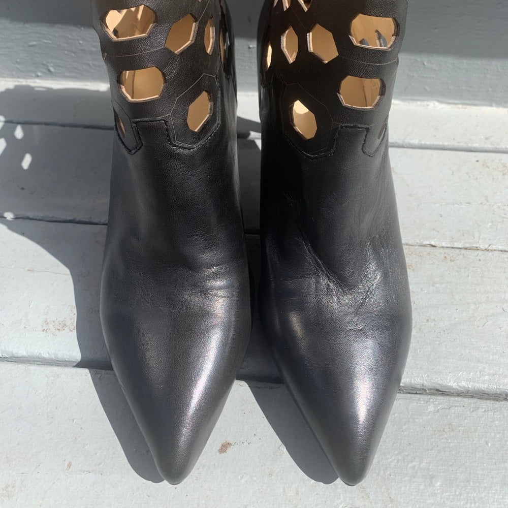 Charly Amar geometric claudine bootie, size 9