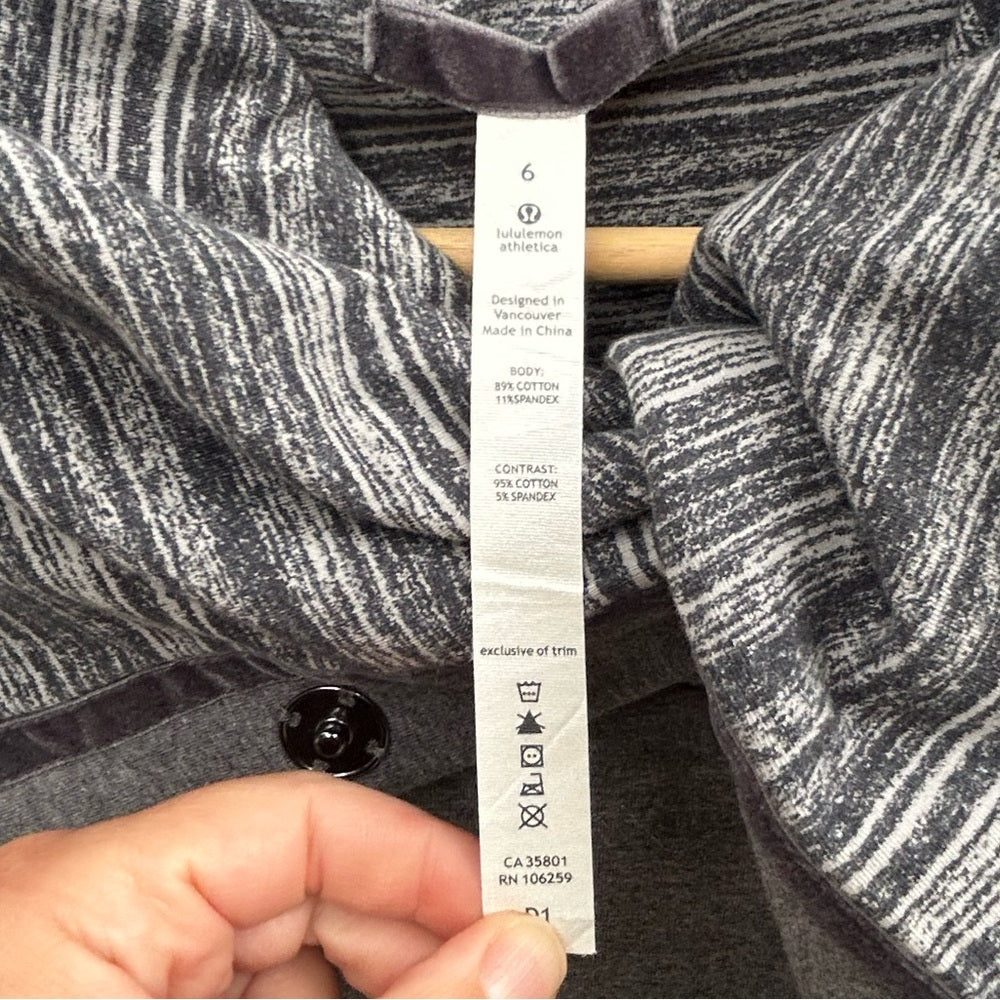 Lululemon dark Grey Savasana Wrap Sweater, BNWT, size 6