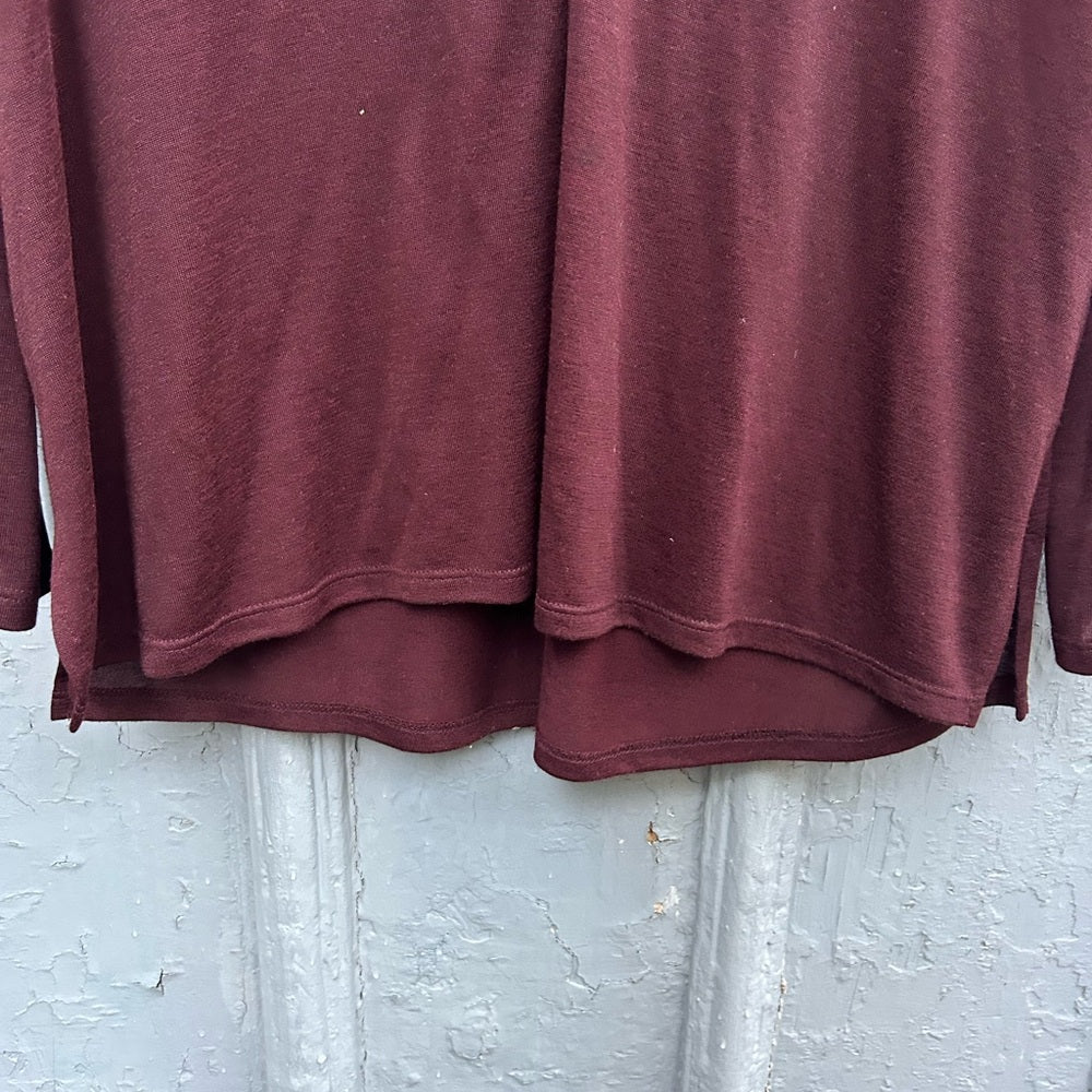 Vince Oxblood light knit long sleeve, size M