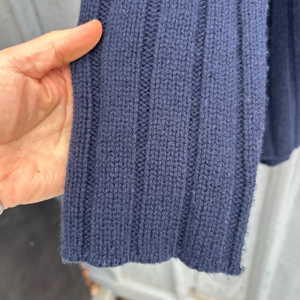 Allude Wool Cashmere Ribbed turtleneck, size Small
