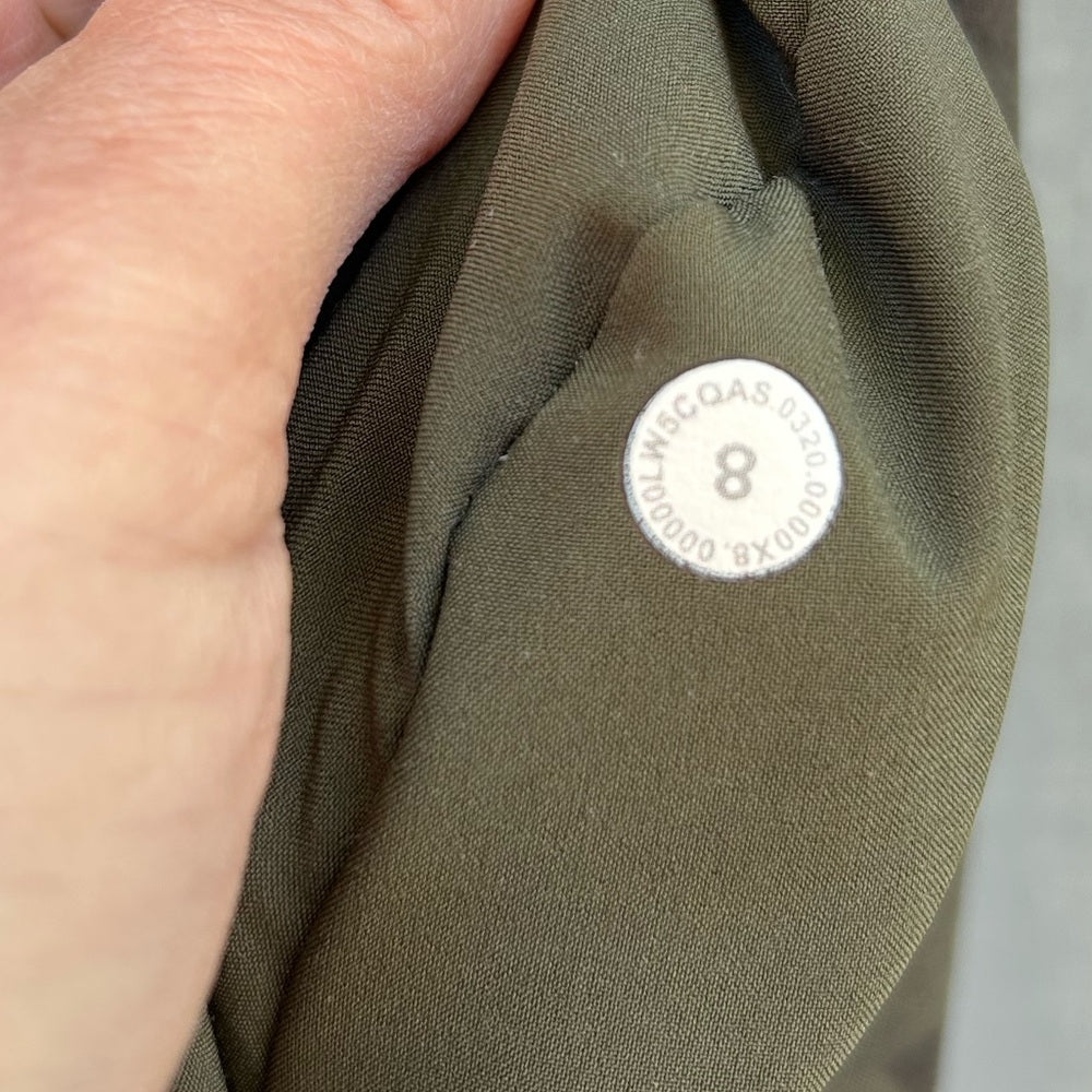 Lululemon On the Fly Jogger, size 8